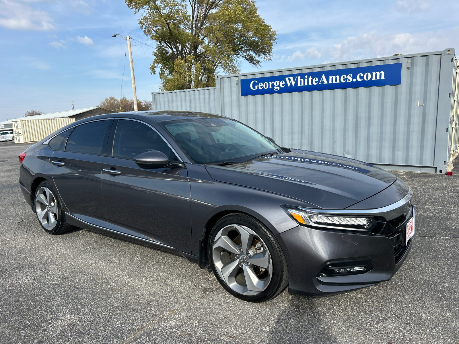 2018 Honda Accord Touring 2