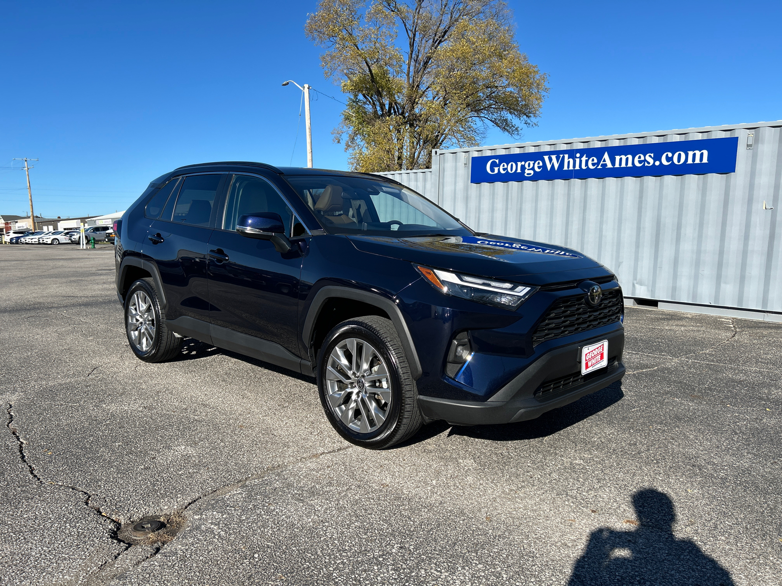 2024 Toyota RAV4 XLE Premium 2