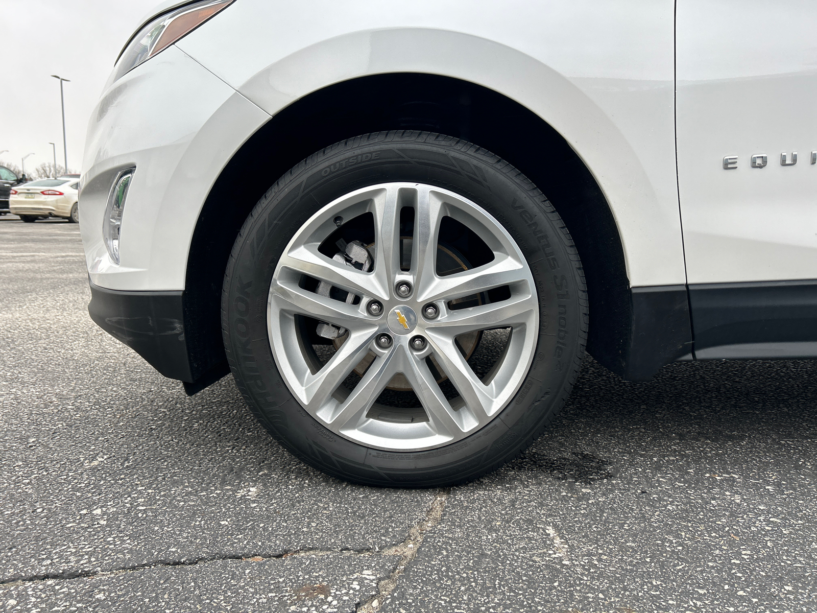 2019 Chevrolet Equinox Premier 10