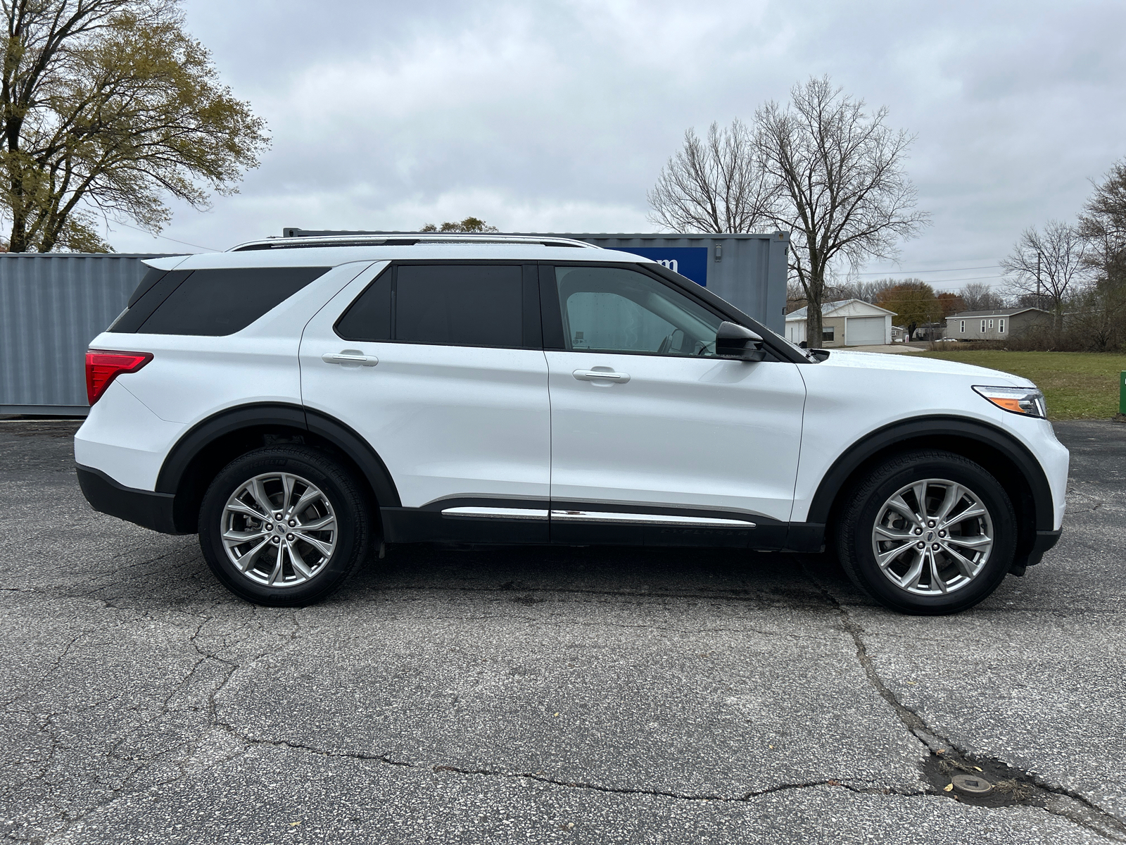 2024 Ford Explorer Limited 3