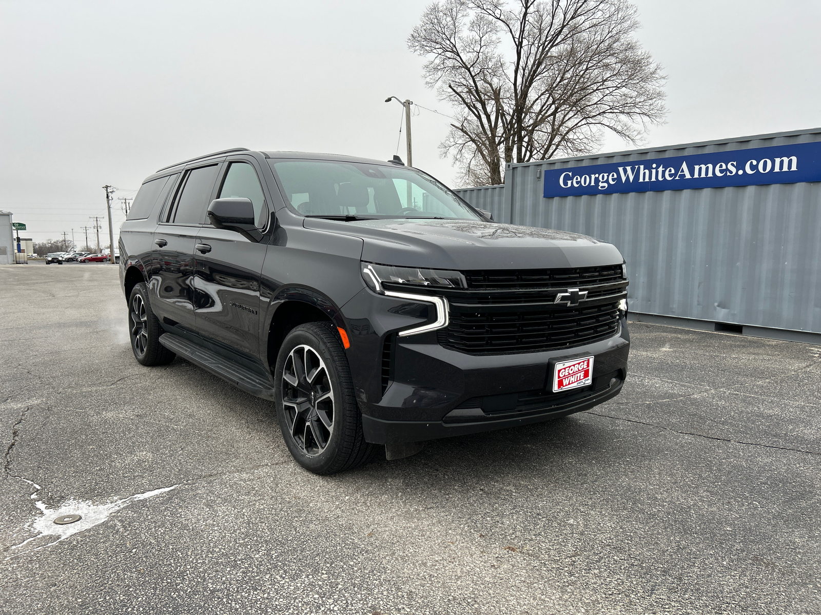 2023 Chevrolet Suburban RST 2