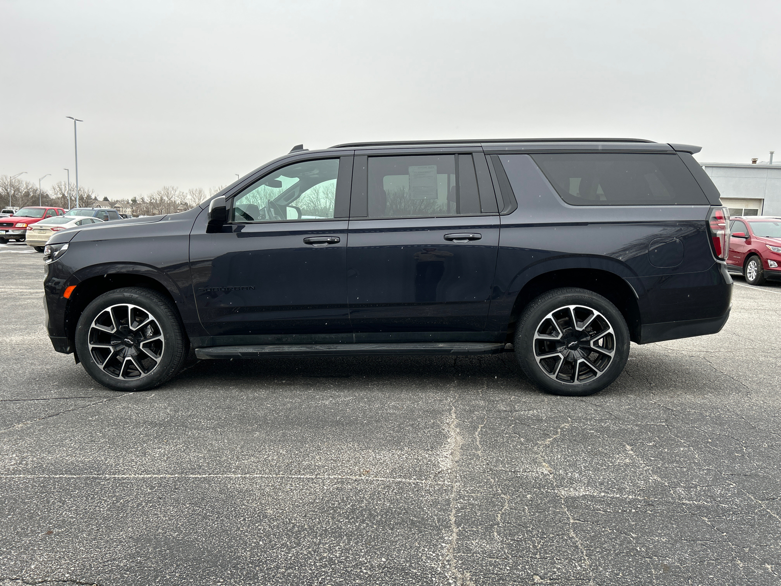 2023 Chevrolet Suburban RST 7