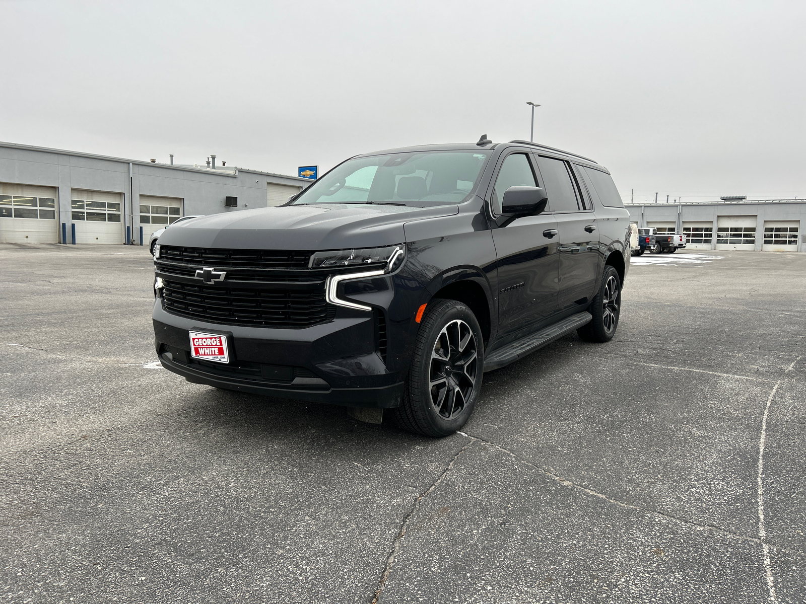 2023 Chevrolet Suburban RST 8