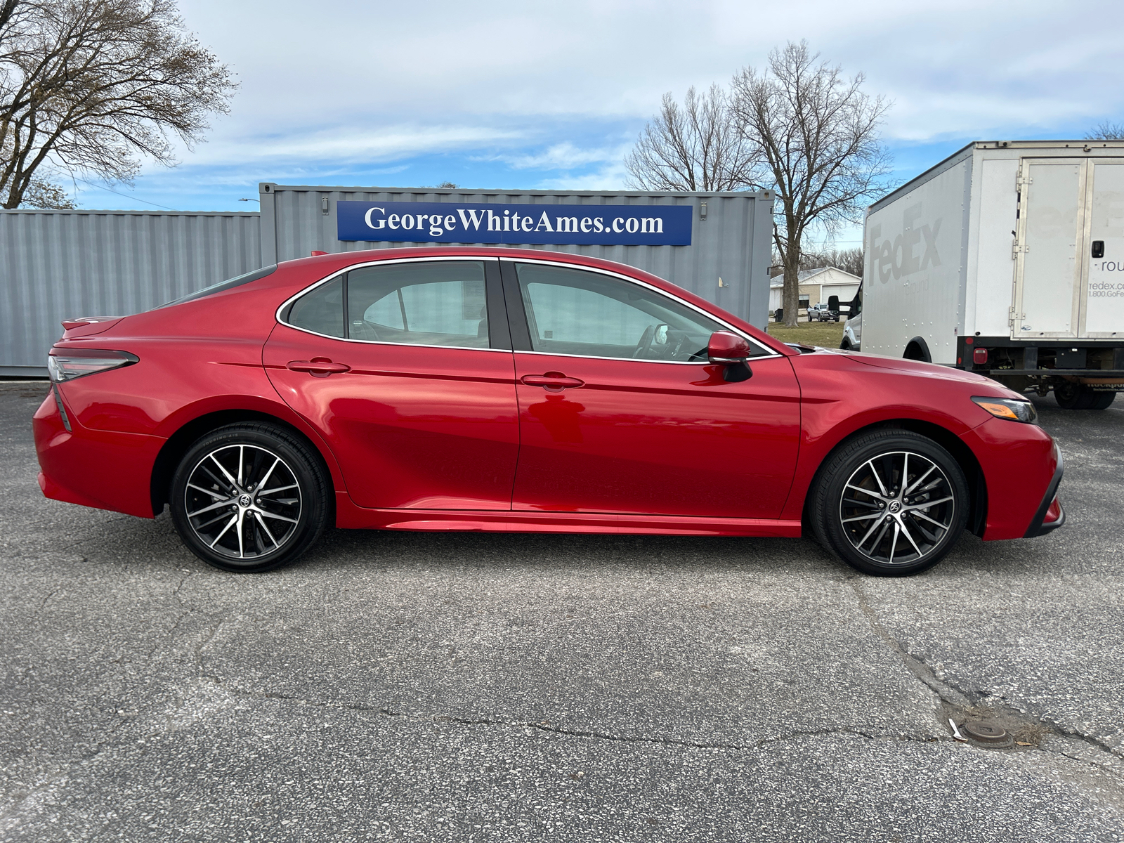 2024 Toyota Camry SE Nightshade 3