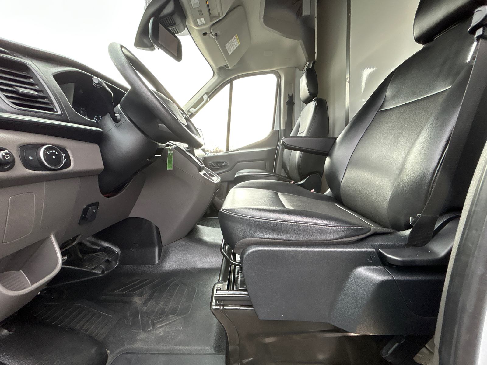 2021 Ford Transit-350 Base 11