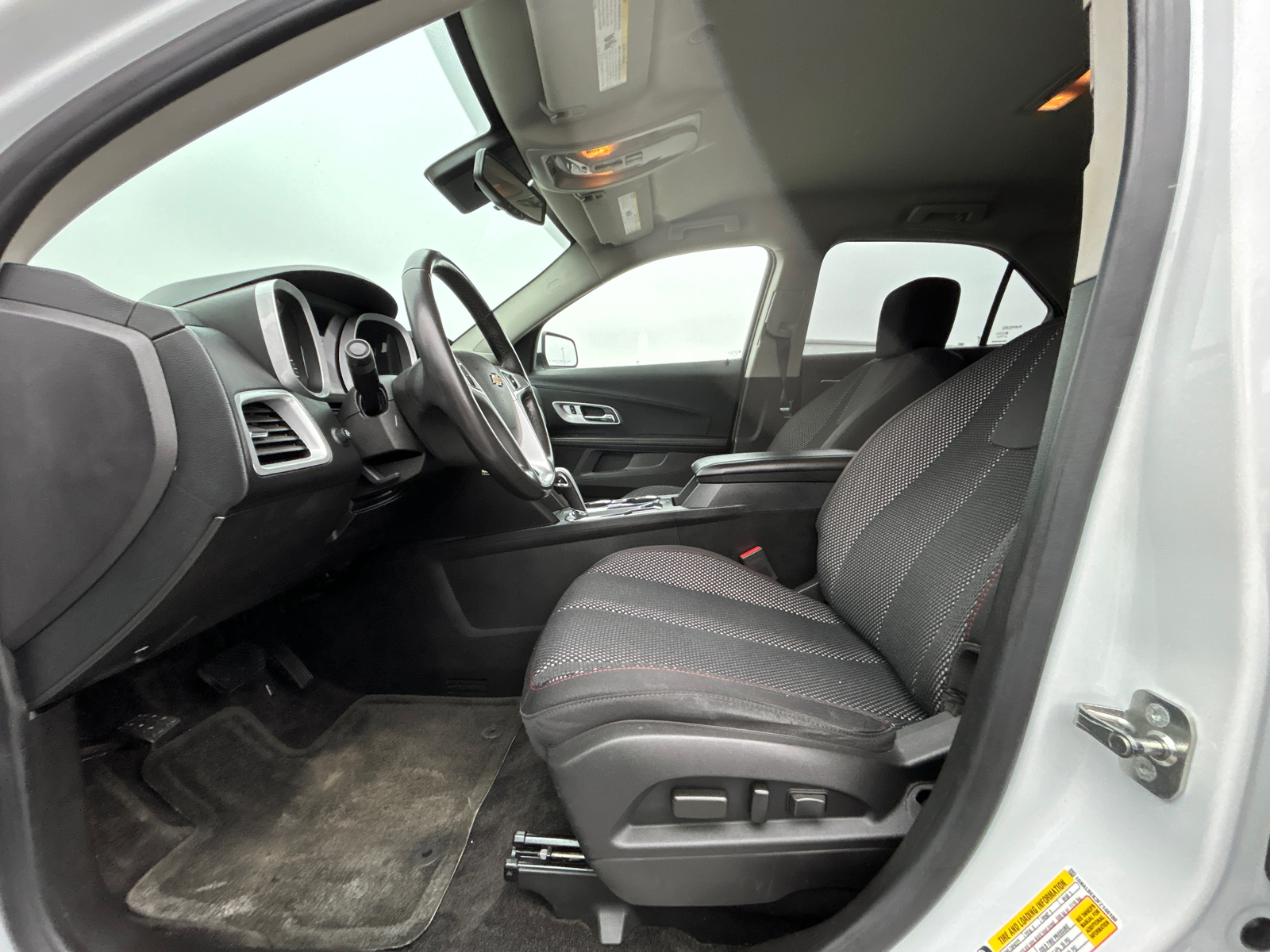 2015 Chevrolet Equinox LT 11