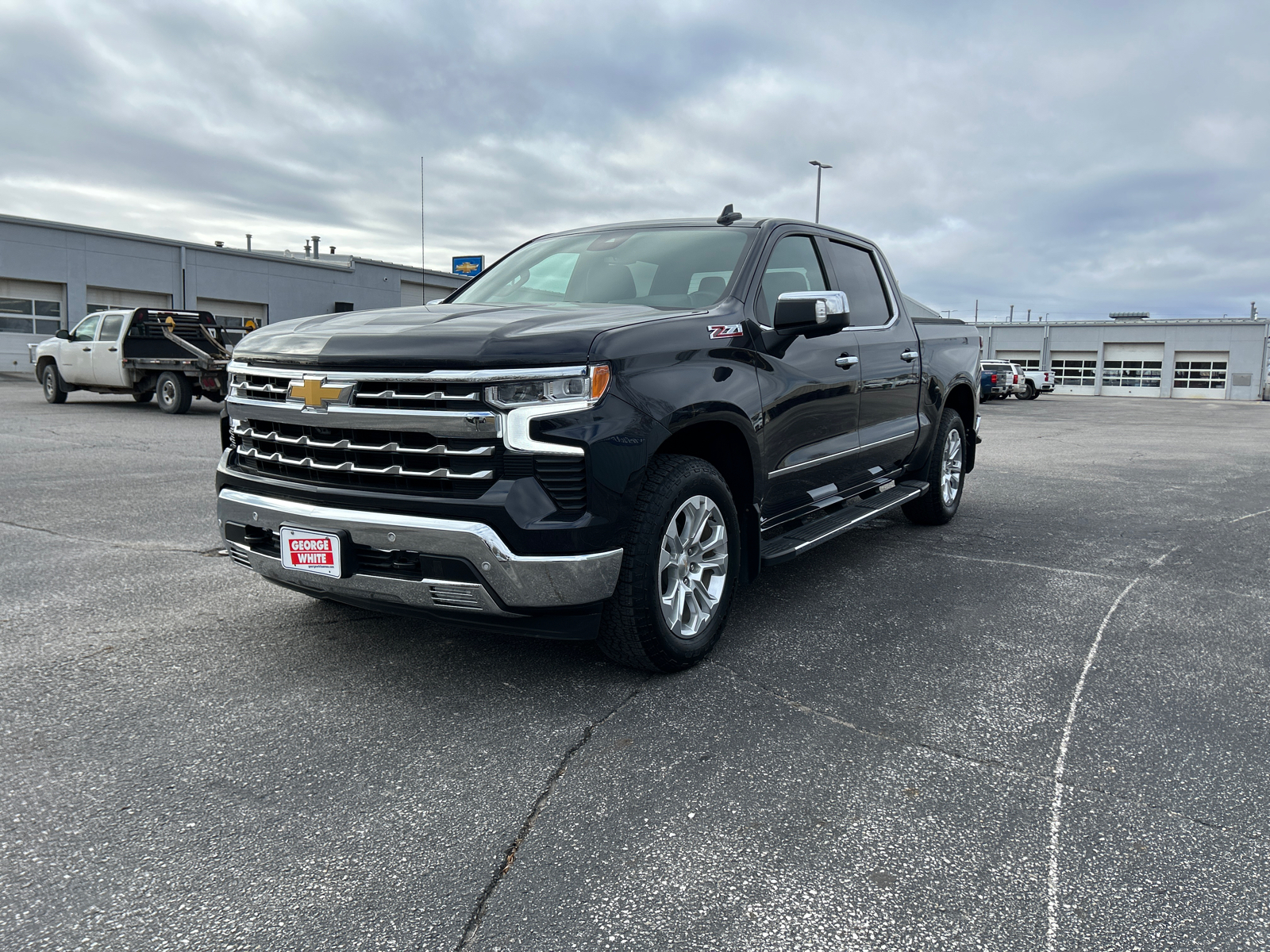 2023 Chevrolet Silverado 1500 LTZ 8