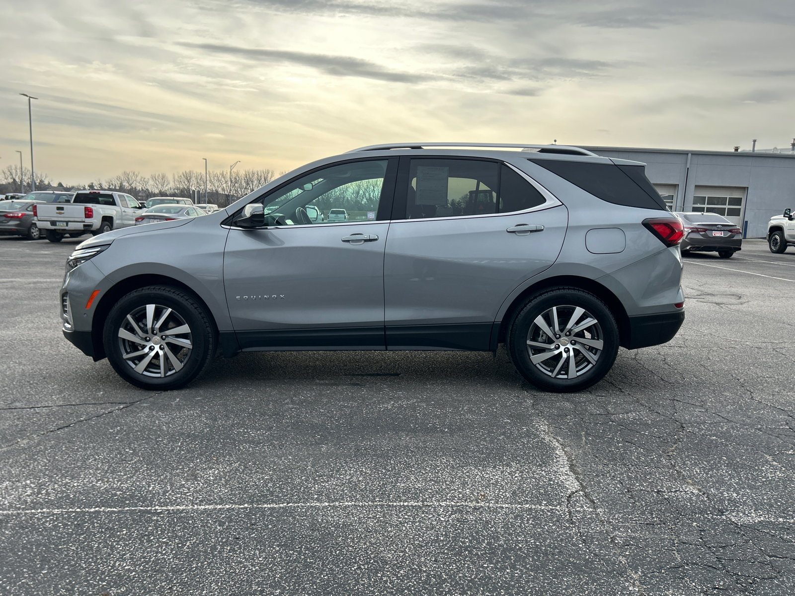 2024 Chevrolet Equinox Premier 7