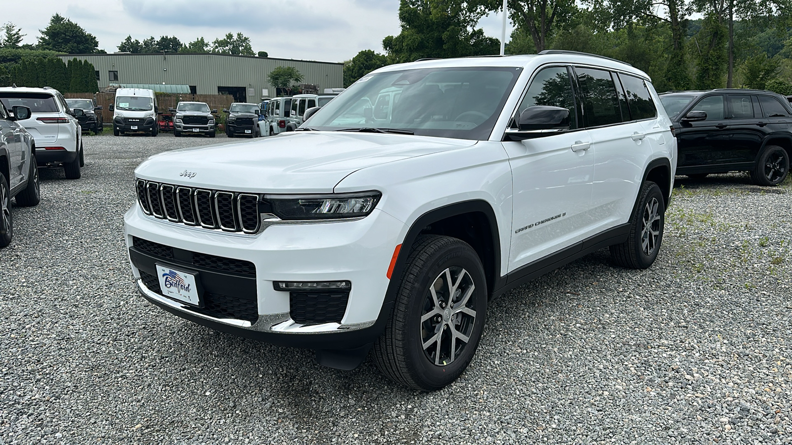 2024 Jeep Grand Cherokee L Limited 3