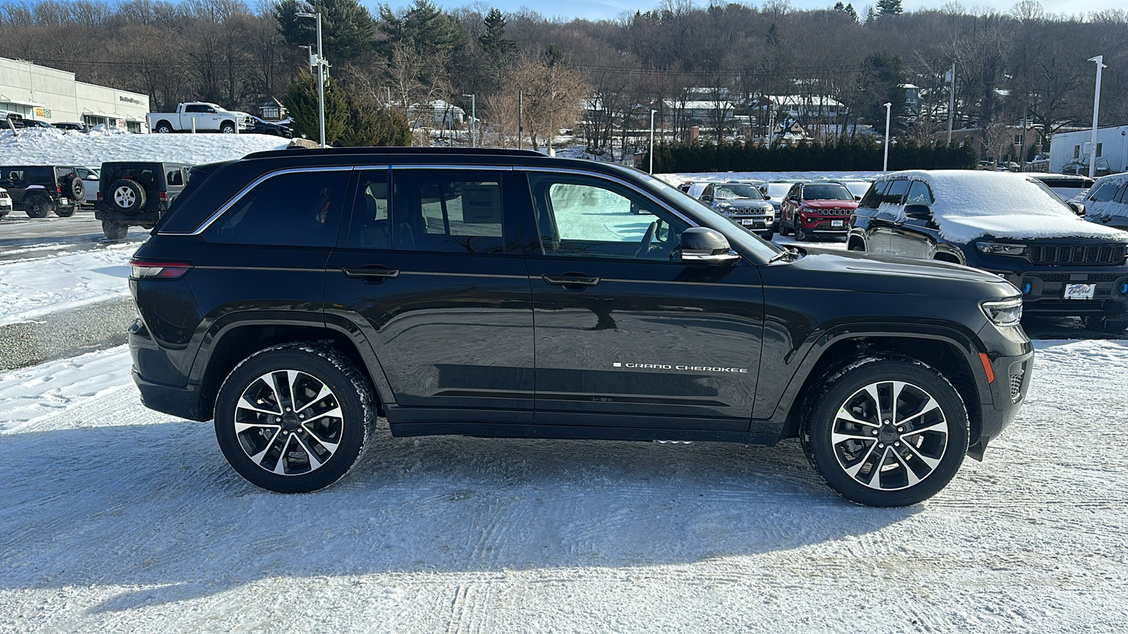 2024 Jeep Grand Cherokee 4xe Overland 2