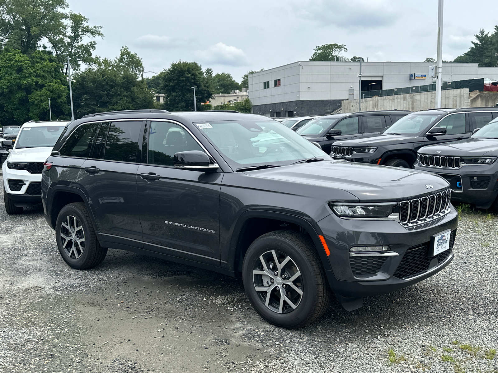 2024 Jeep Grand Cherokee Limited 1