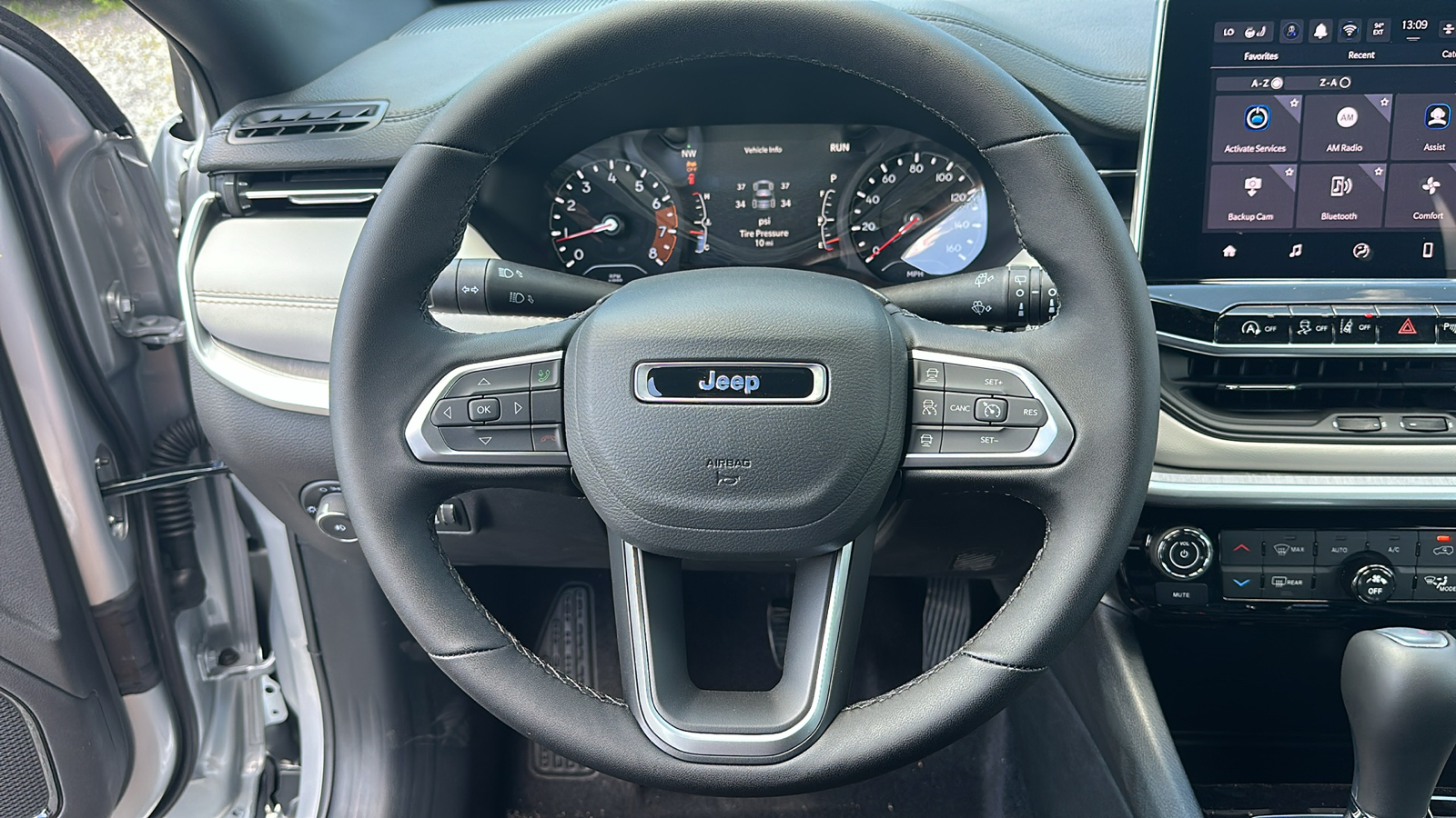 2024 Jeep Compass Limited 9