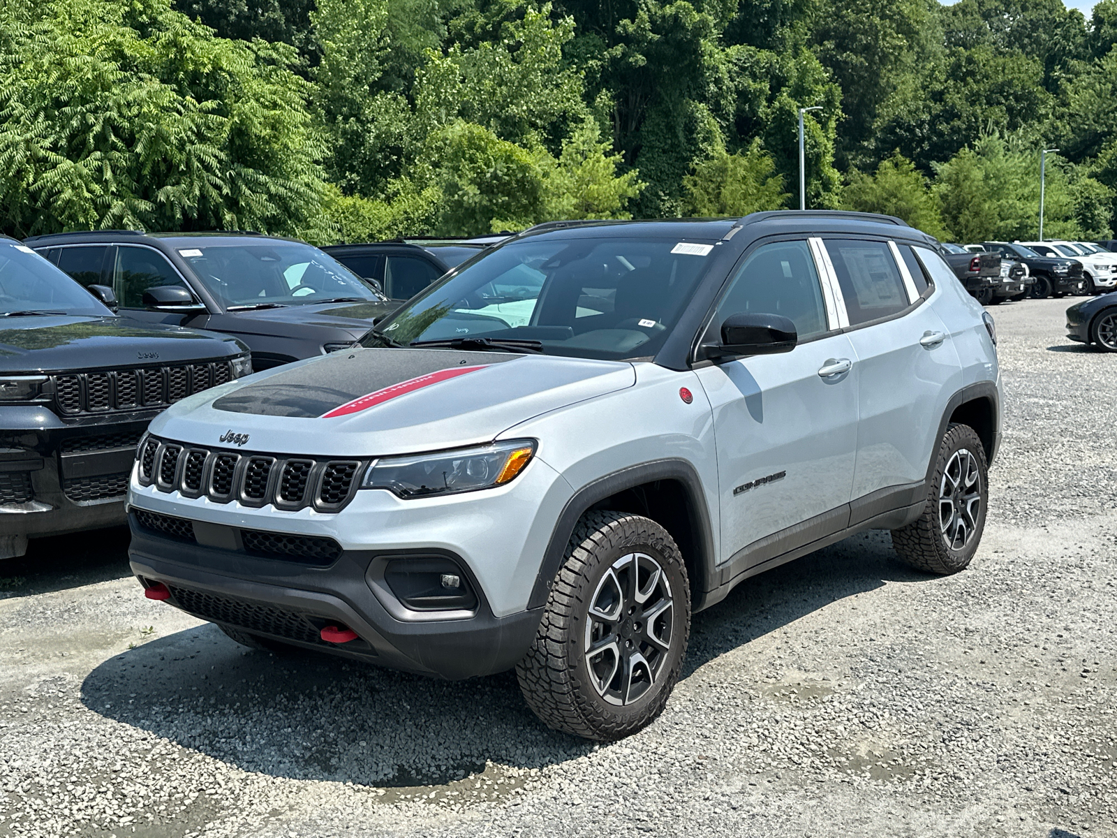 2024 Jeep Compass Trailhawk 1