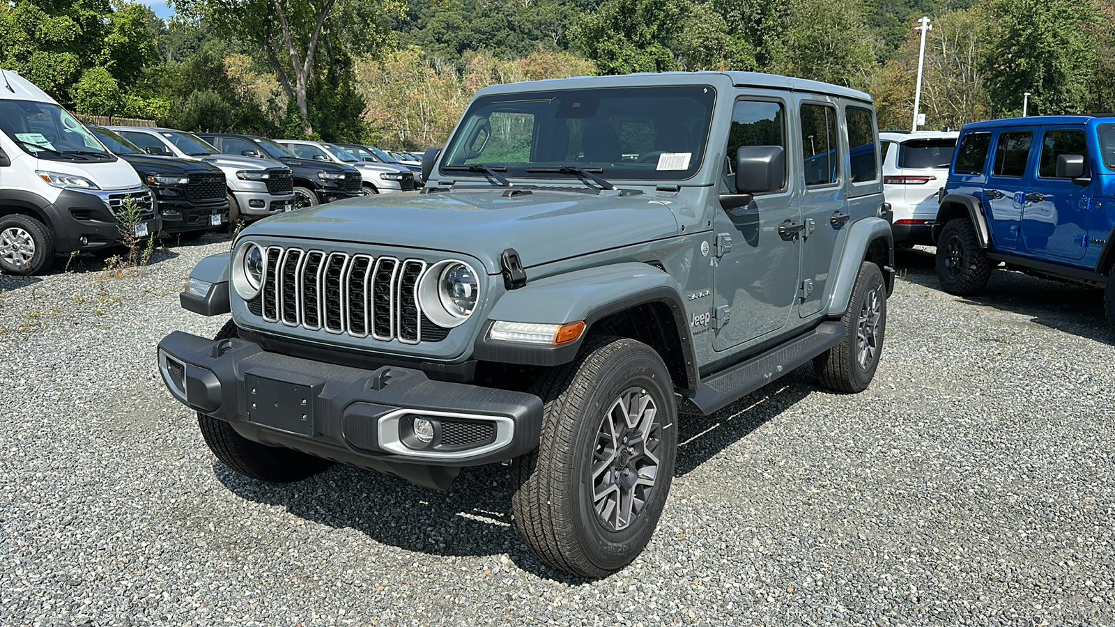 2024 Jeep Wrangler Sahara 3