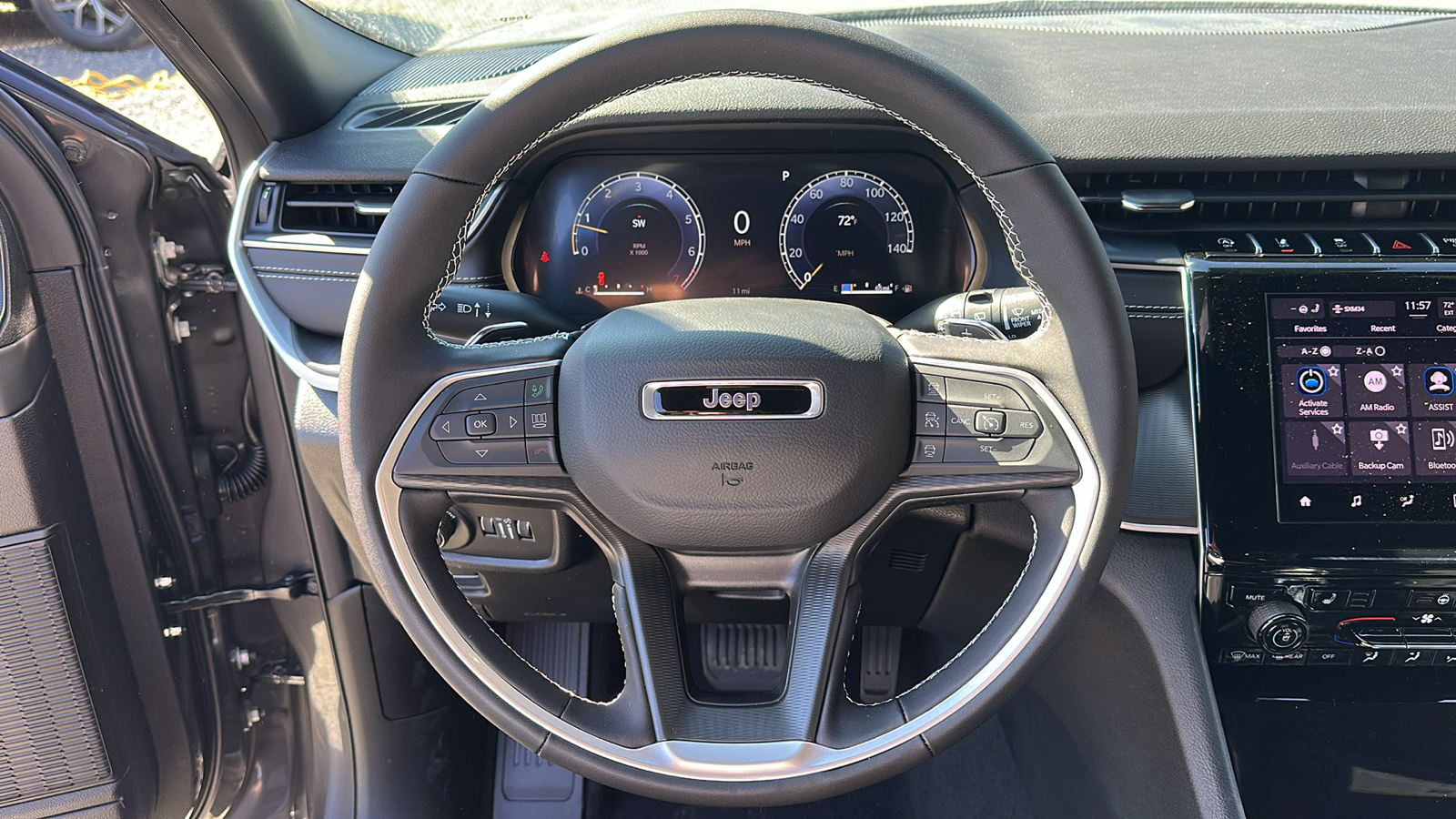 2025 Jeep Grand Cherokee L Altitude X 9