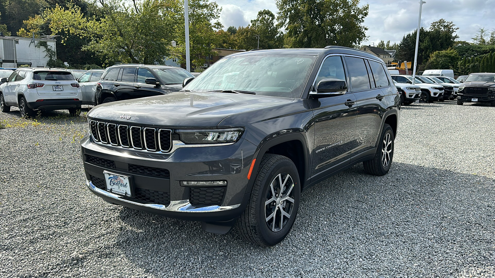 2025 Jeep Grand Cherokee L Limited 3