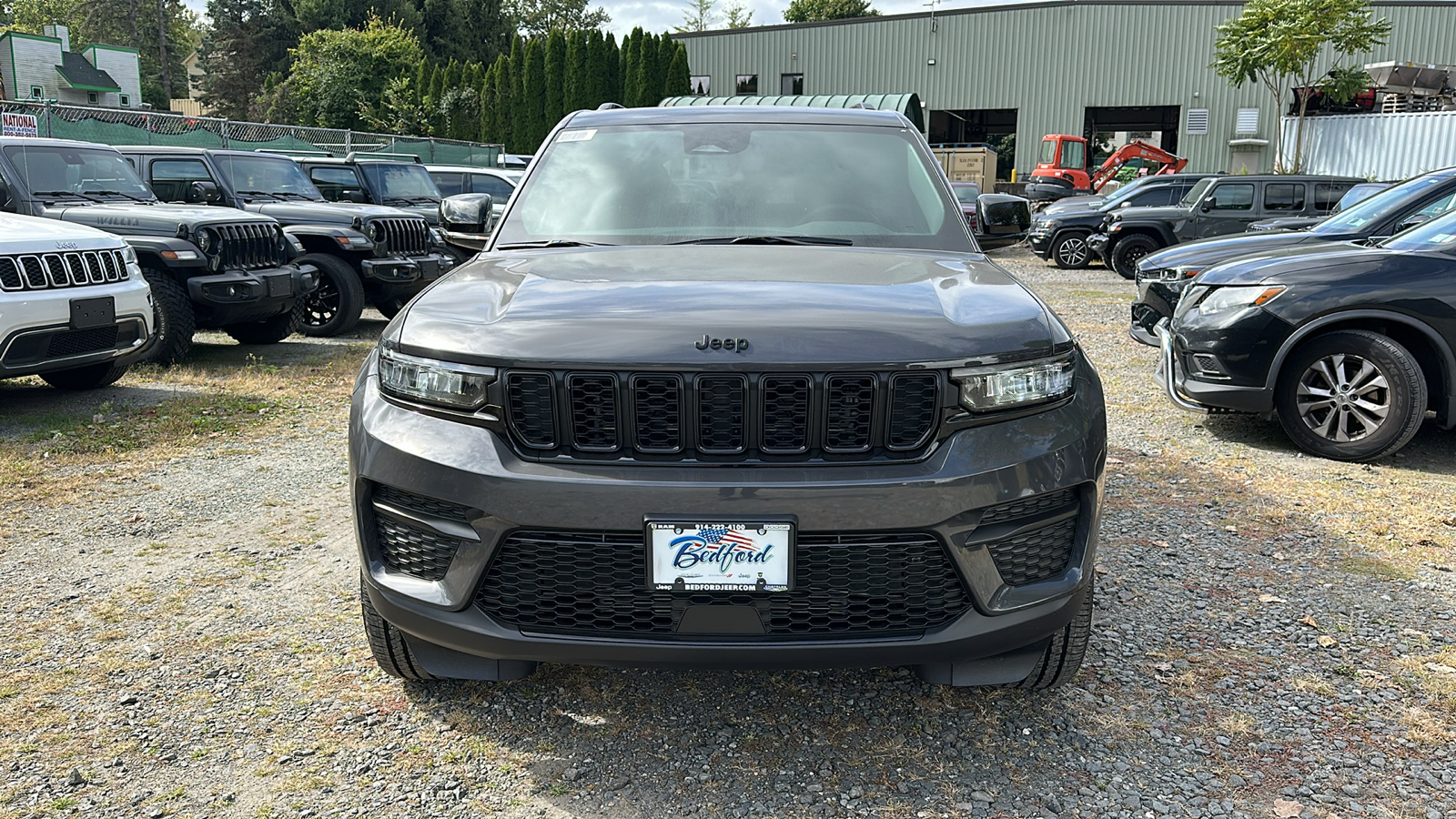 2025 Jeep Grand Cherokee Altitude X 2