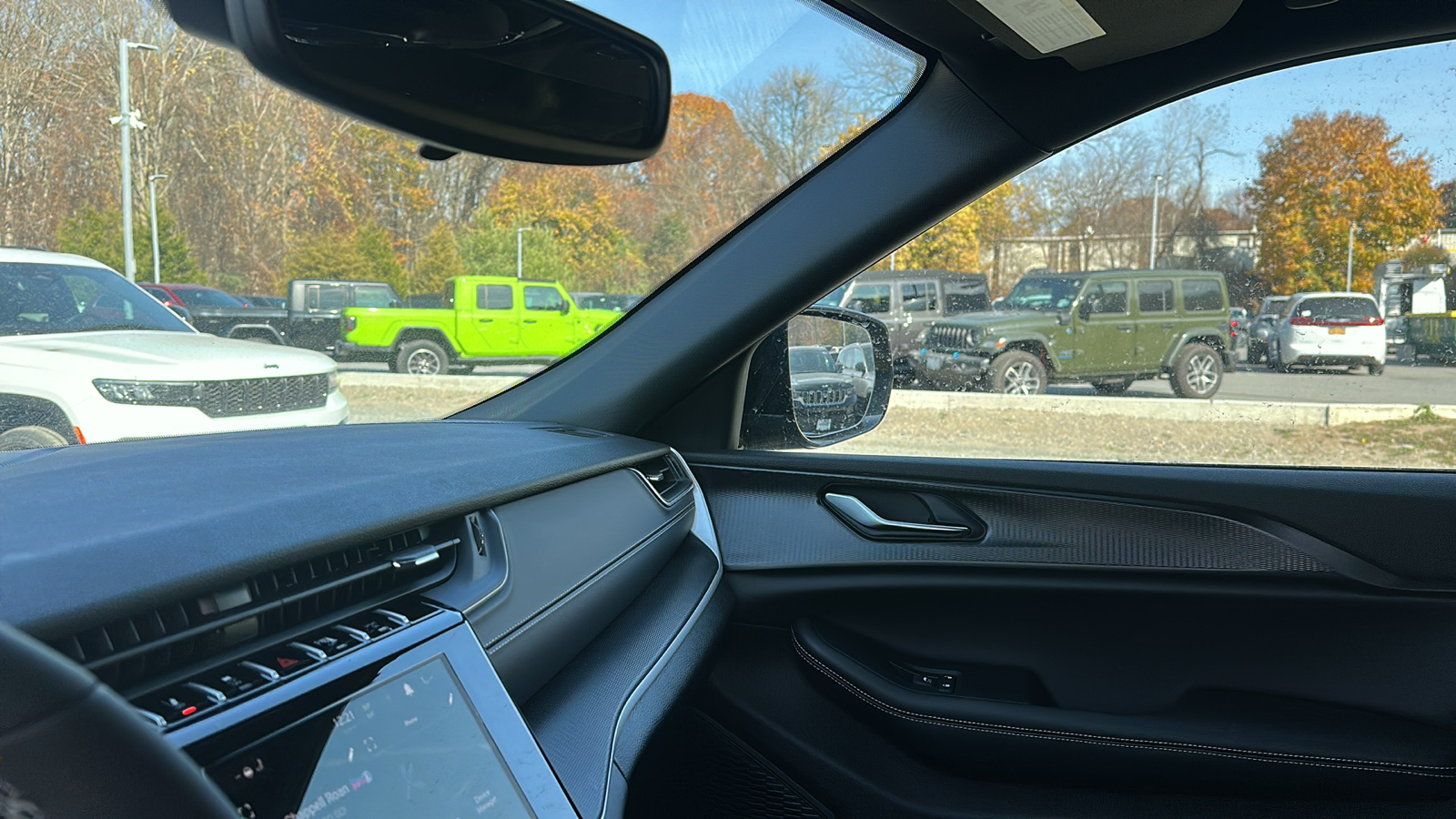 2025 Jeep Grand Cherokee Altitude X 18