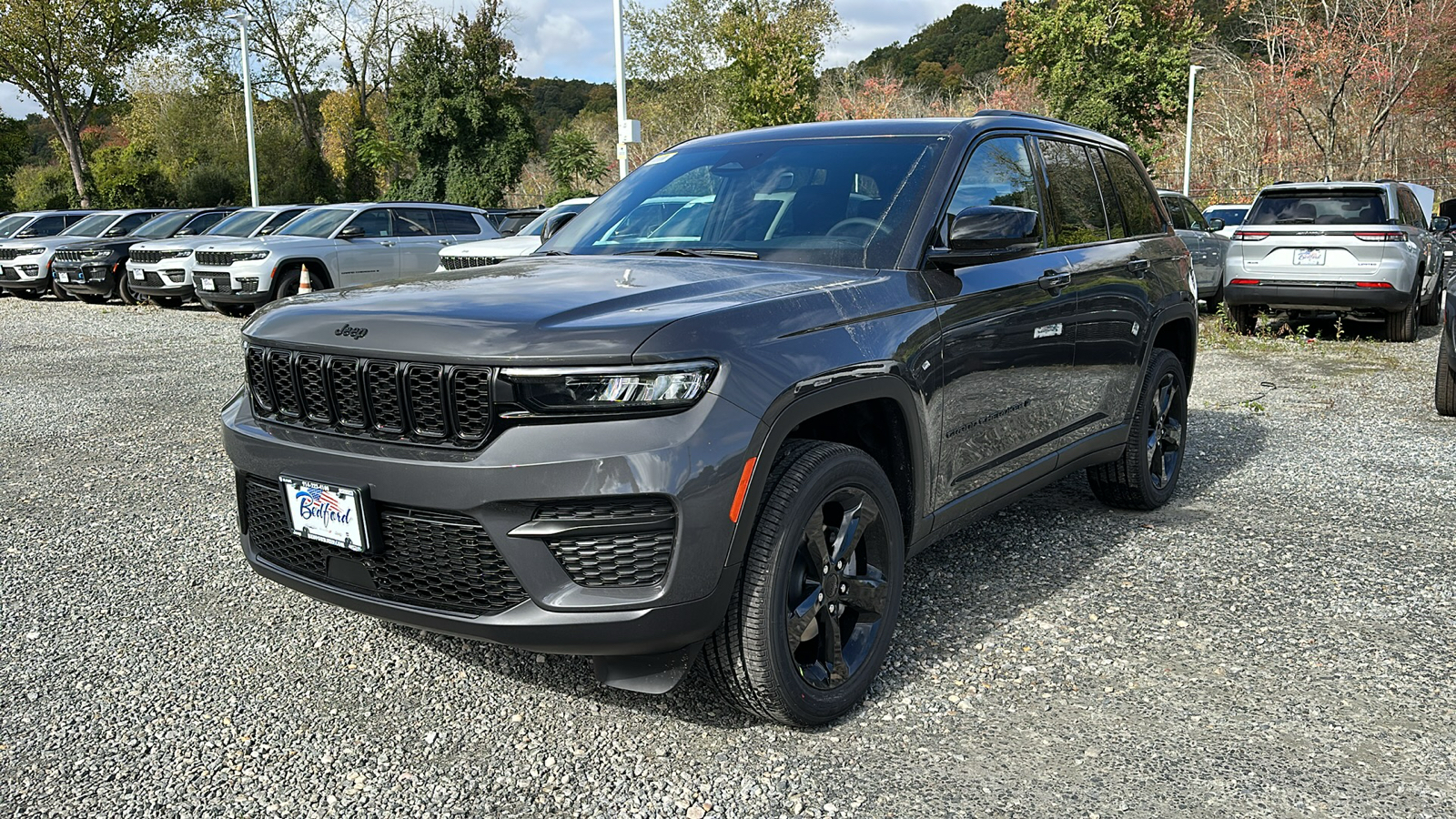 2025 Jeep Grand Cherokee  3