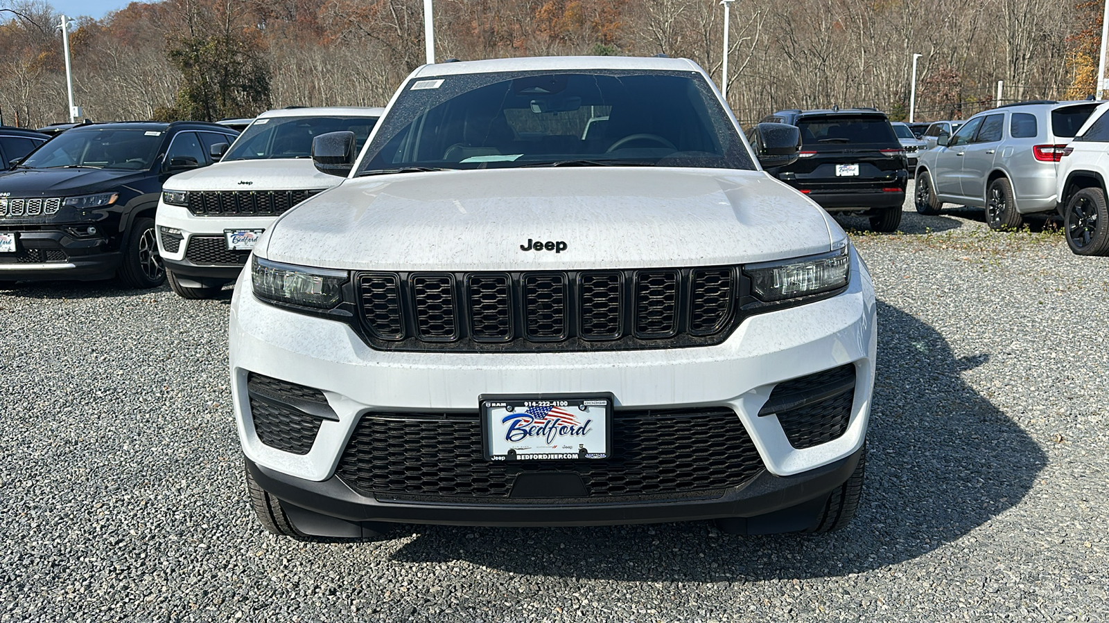 2025 Jeep Grand Cherokee Laredo 2