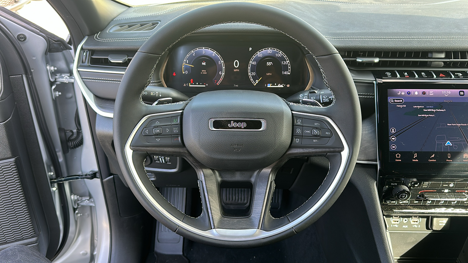 2025 Jeep Grand Cherokee Limited 9