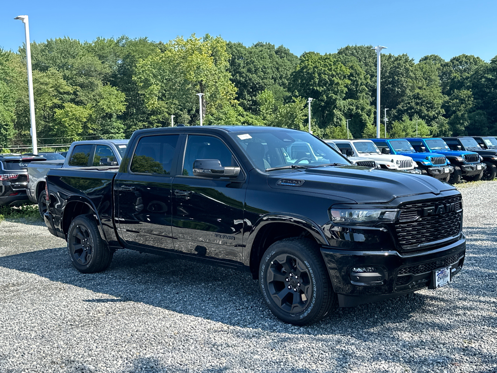 2025 Ram 1500 Big Horn 4x4 Crew Cab 57 Box 1