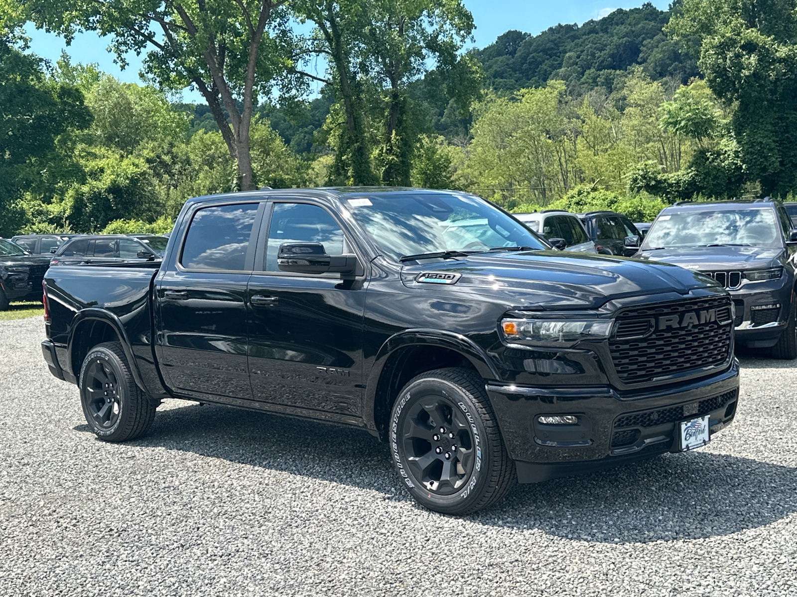 2025 Ram 1500 Big Horn 4x4 Crew Cab 57 Box 1