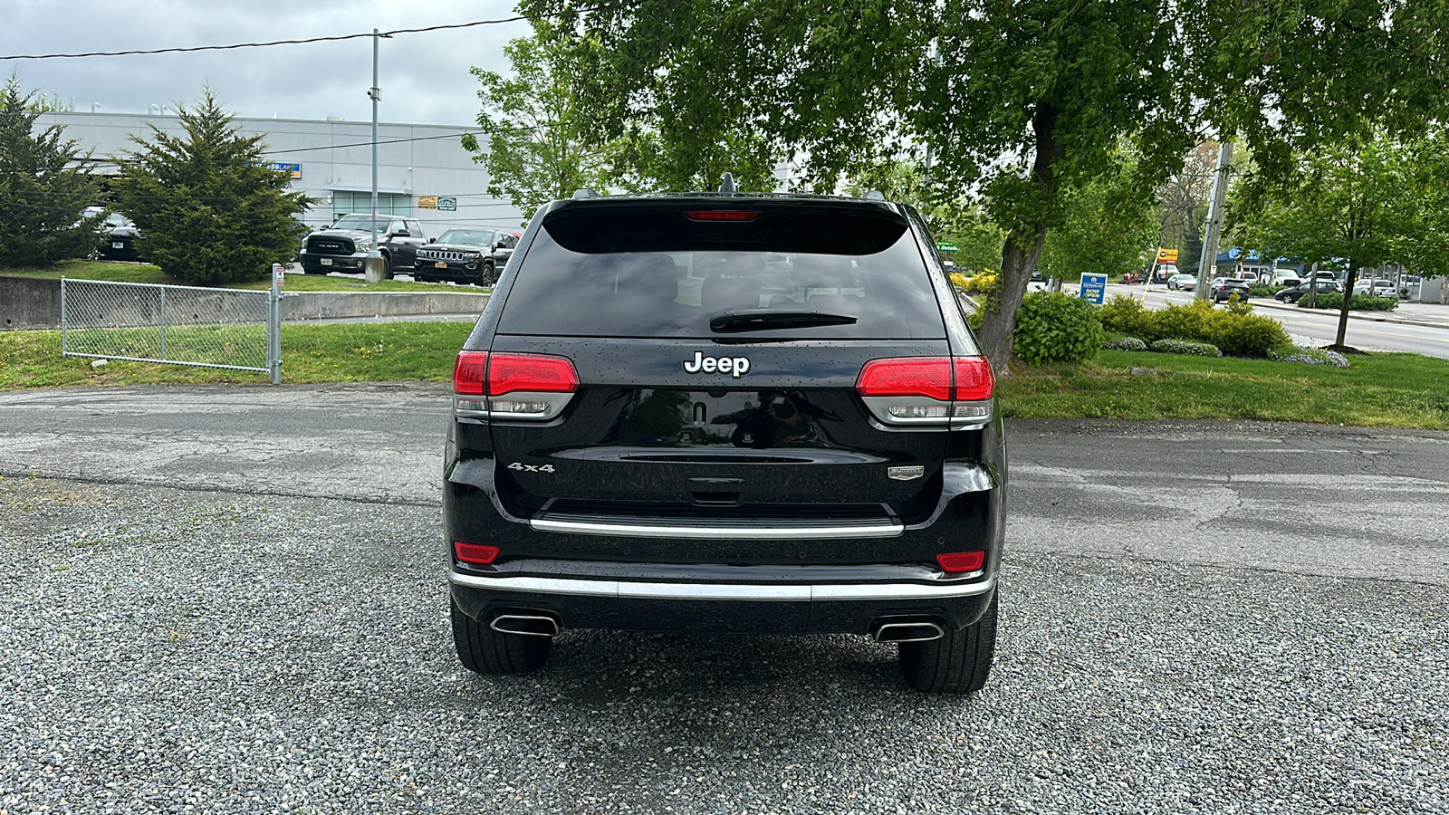 2018 Jeep Grand Cherokee Summit 4