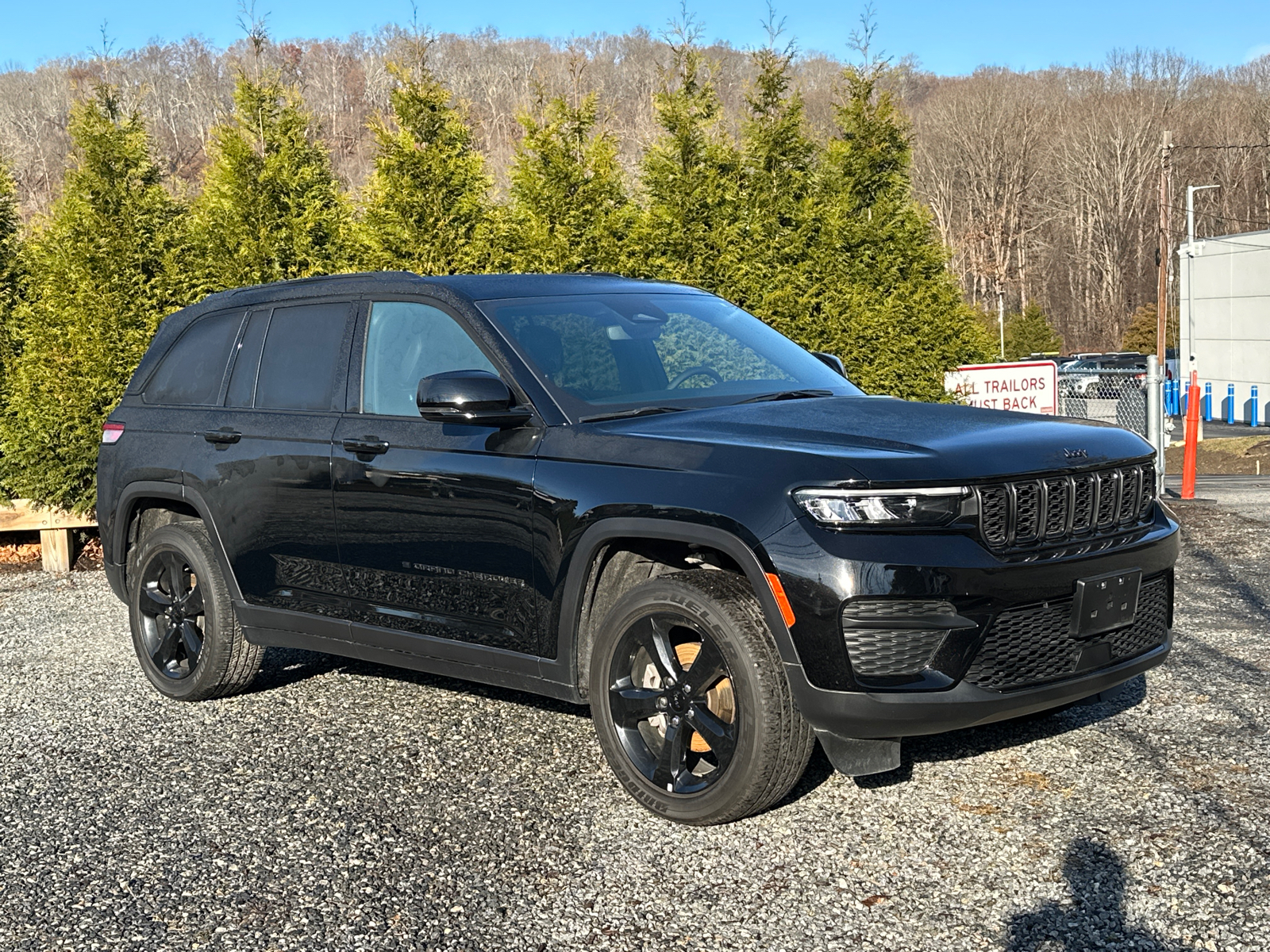 2023 Jeep Grand Cherokee Altitude 1