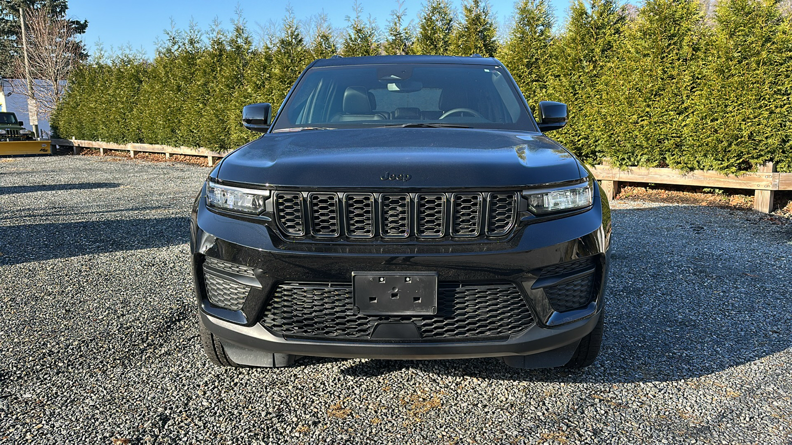 2023 Jeep Grand Cherokee Altitude 2