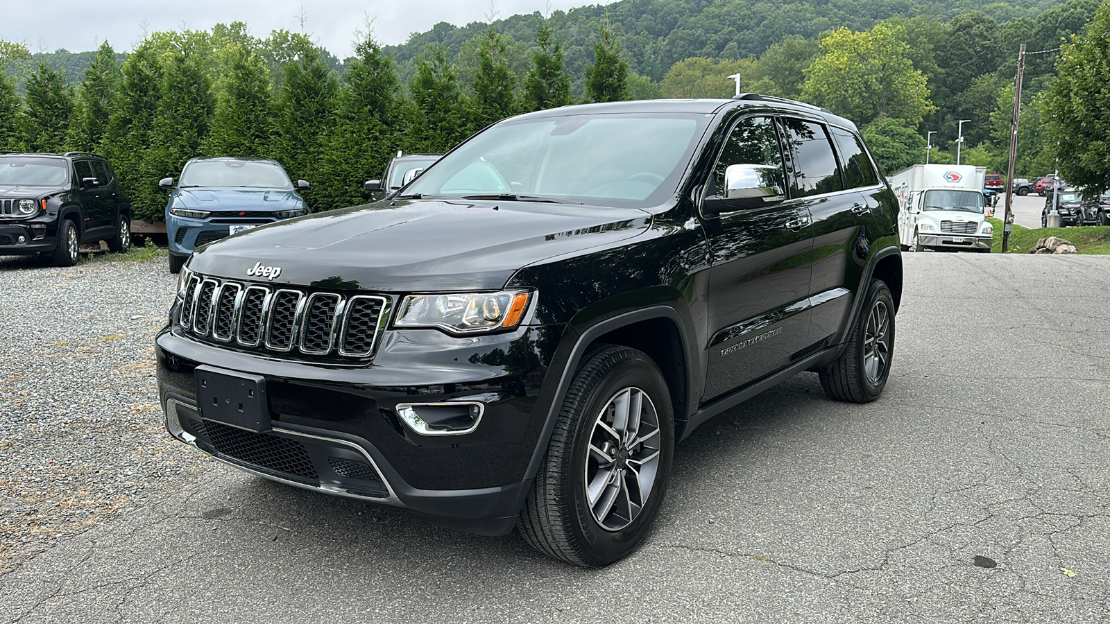 2021 Jeep Grand Cherokee Limited 3