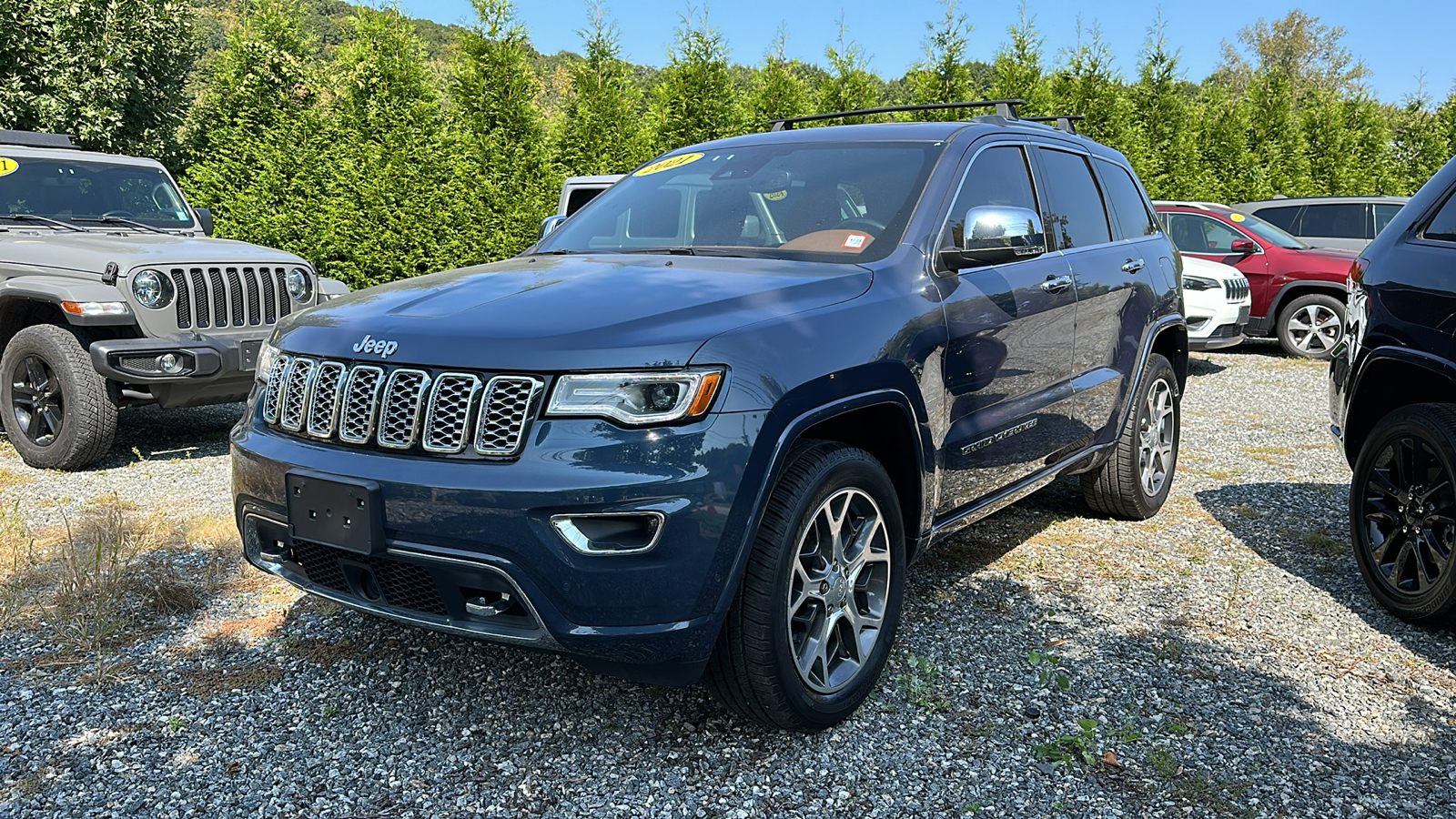 2021 Jeep Grand Cherokee Overland 3