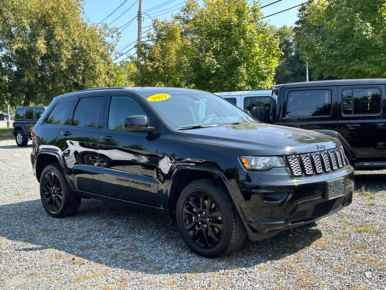 2021 Jeep Grand Cherokee Laredo X 1