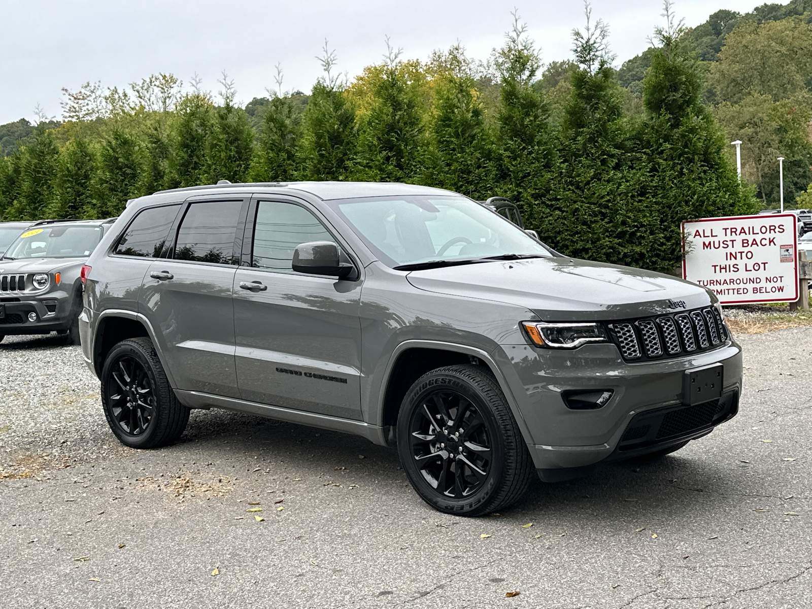 2021 Jeep Grand Cherokee Laredo X 1