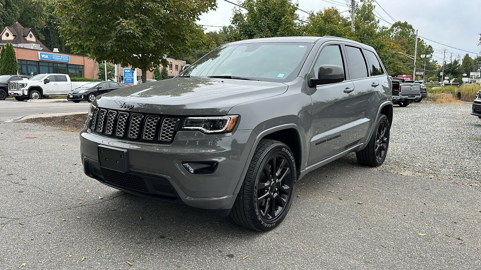 2021 Jeep Grand Cherokee Laredo X 3