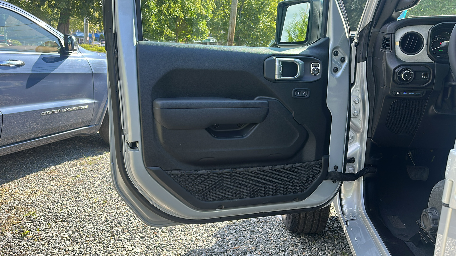 2024 Jeep Wrangler 4xe Sport S 6