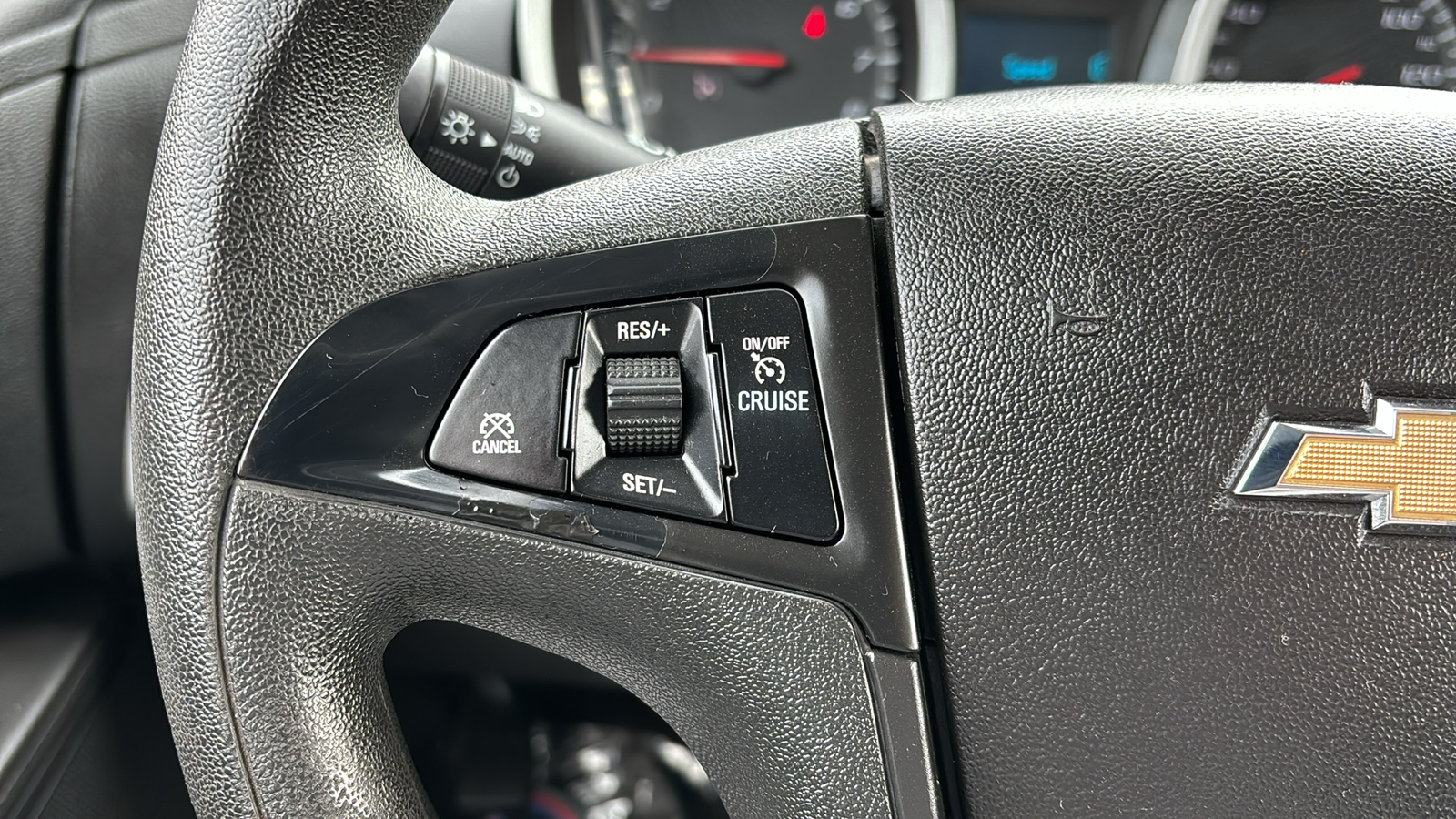2012 Chevrolet Equinox LS 14