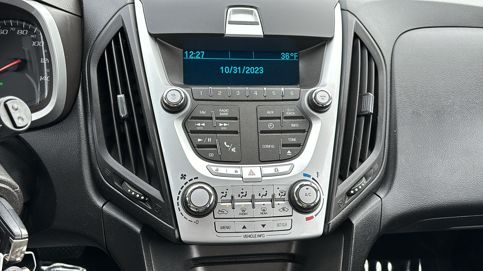 2012 Chevrolet Equinox LS 16