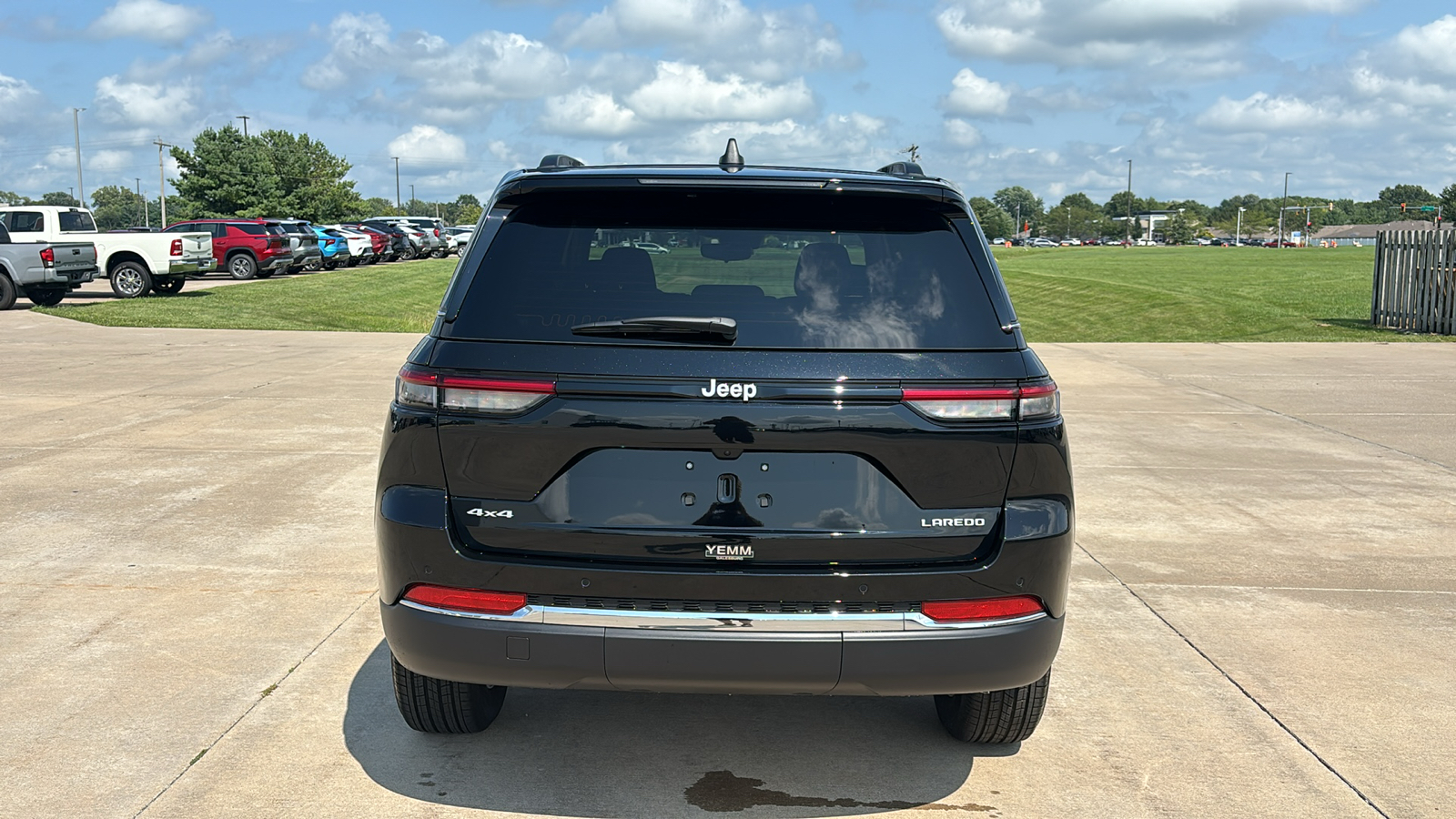 2024 Jeep Grand Cherokee Laredo 7