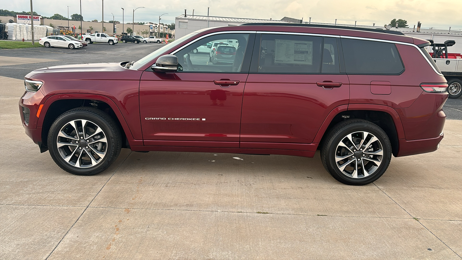 2024 Jeep Grand Cherokee L Overland 5