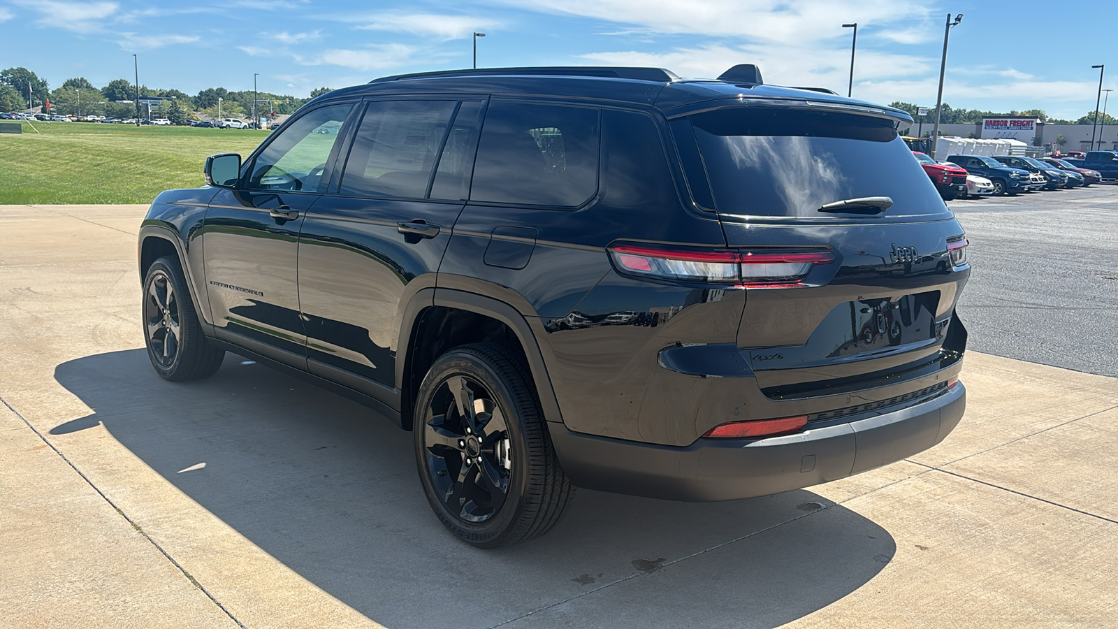 2024 Jeep Grand Cherokee L Altitude 6