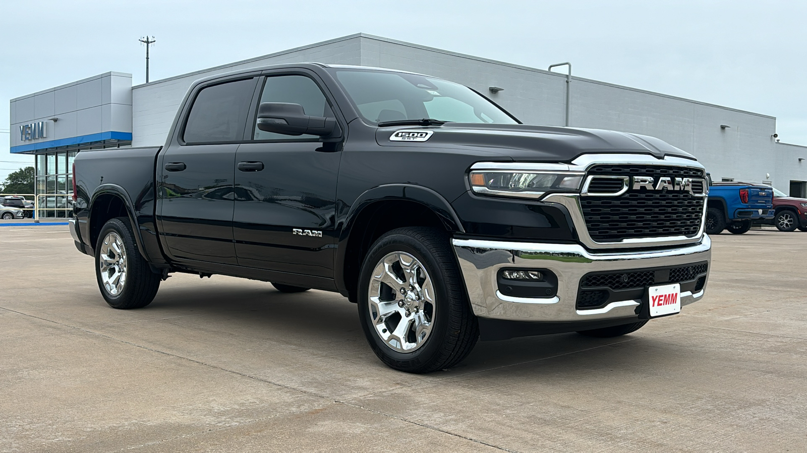 2025 Ram 1500 Big Horn/Lone Star 2