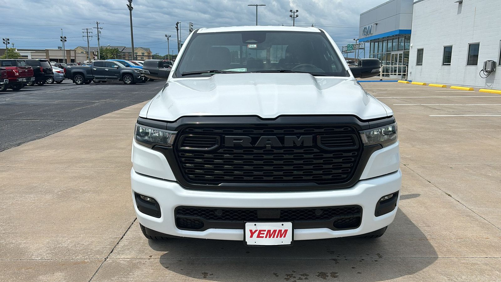 2025 Ram 1500 Big Horn/Lone Star 3