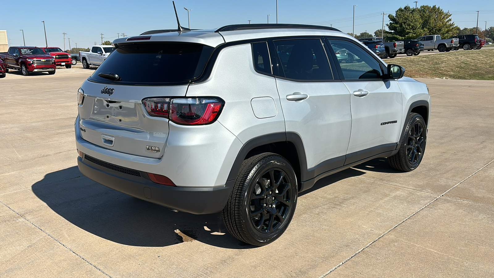 2025 Jeep Compass Latitude 8