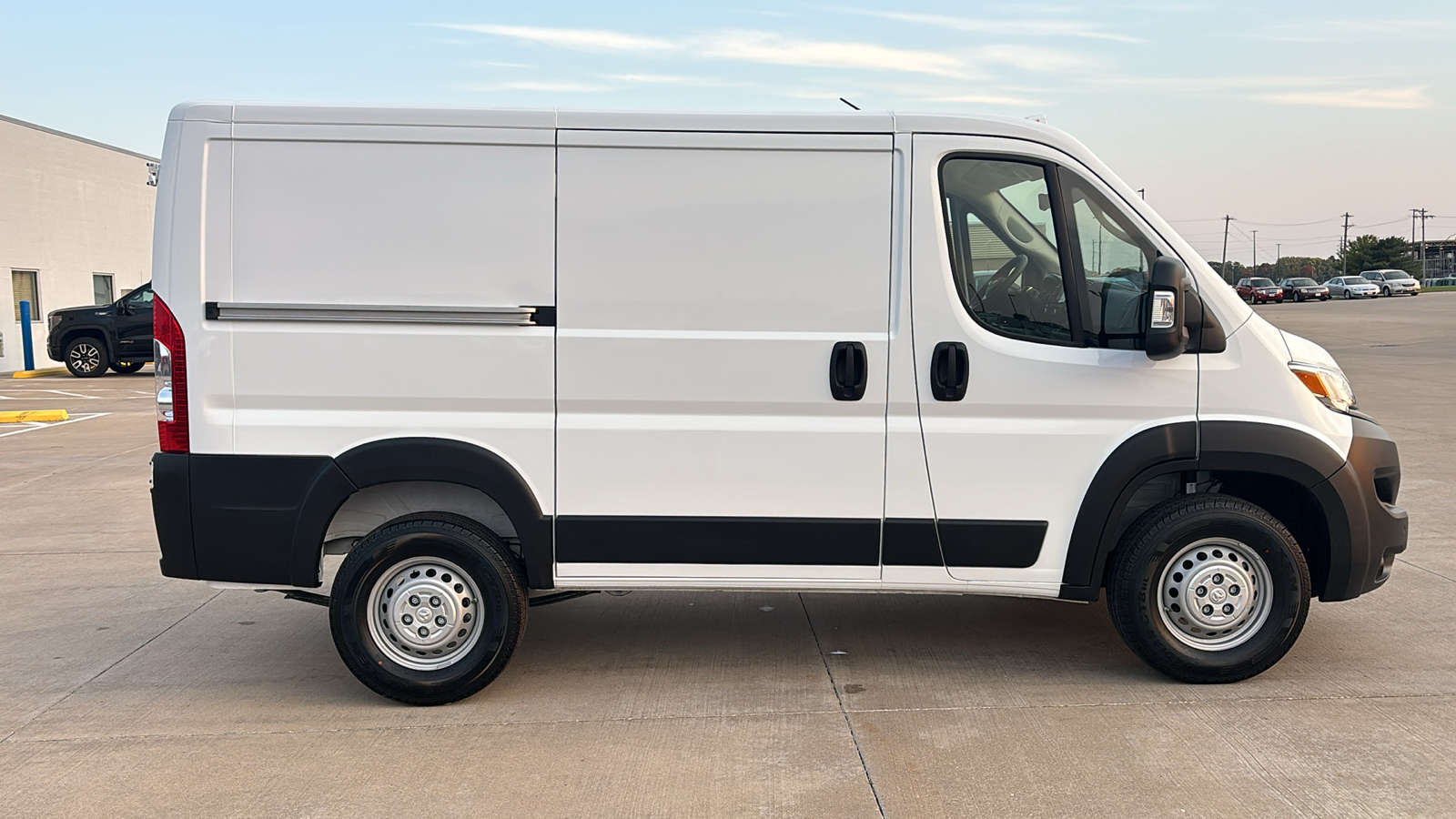 2025 Ram ProMaster 1500 Low Roof 9