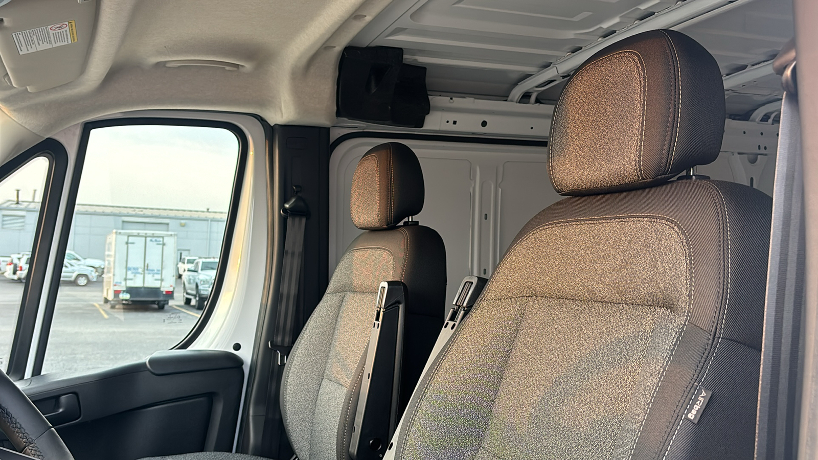 2025 Ram ProMaster 1500 Low Roof 21