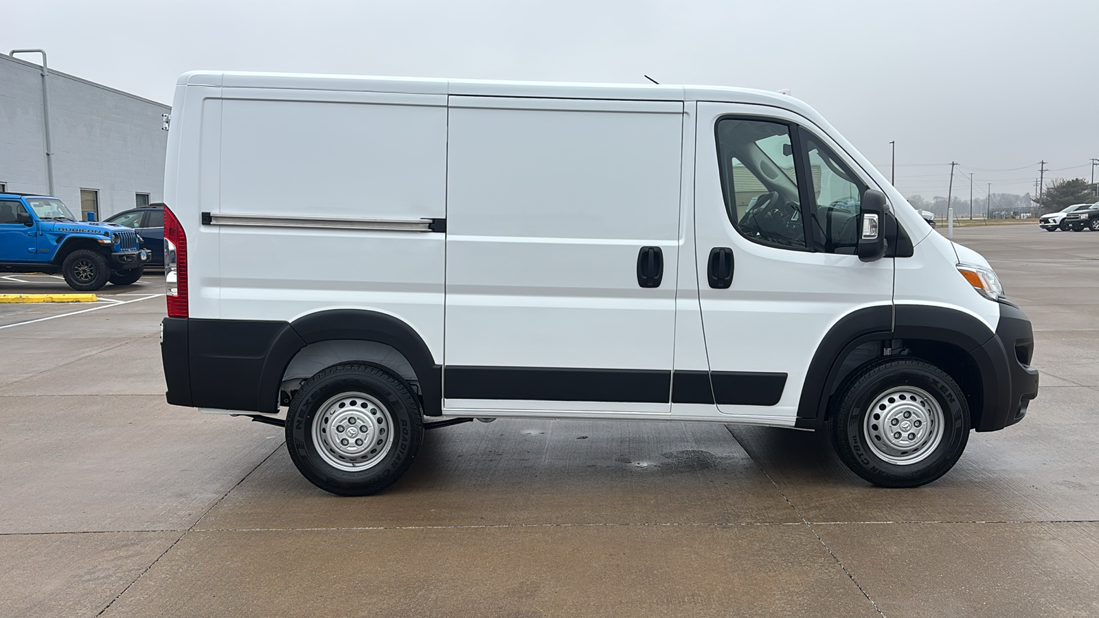 2025 Ram ProMaster 1500 Low Roof 9