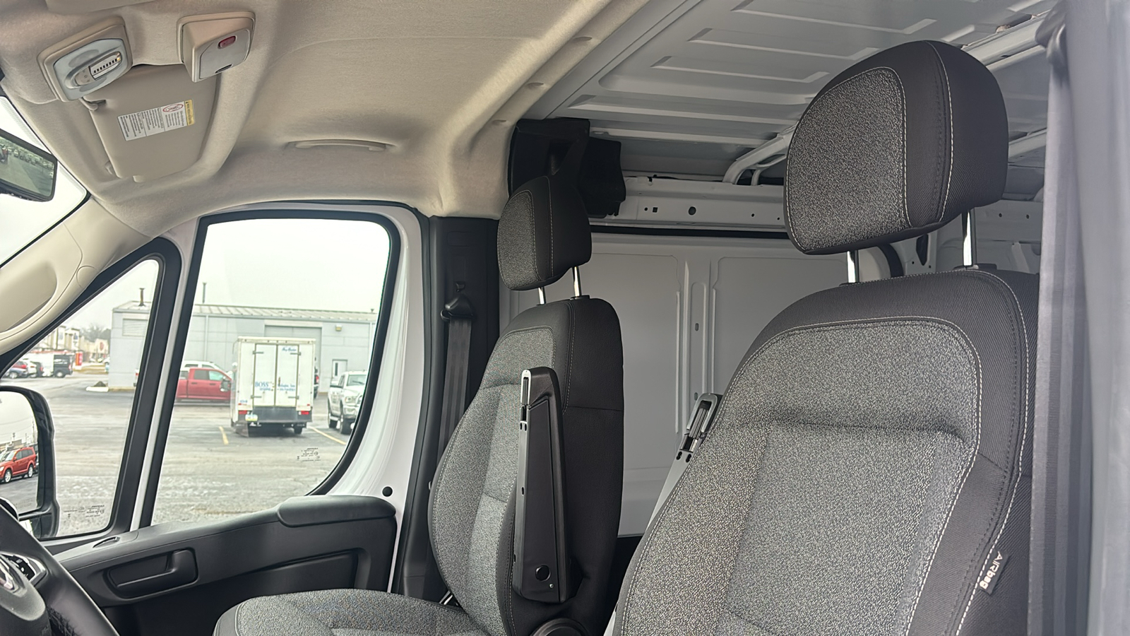 2025 Ram ProMaster 1500 Low Roof 21