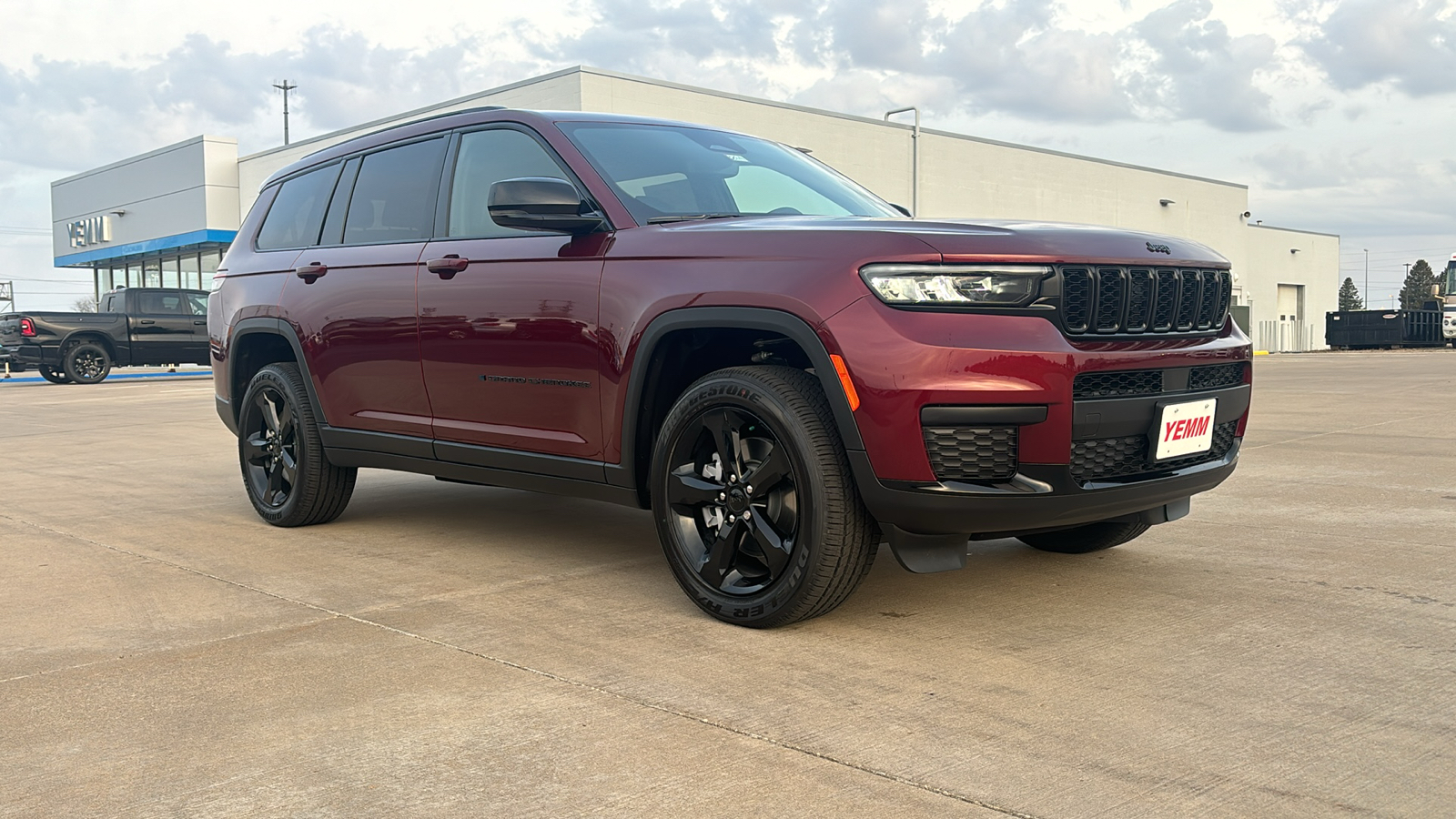 2025 Jeep Grand Cherokee L Altitude X 2