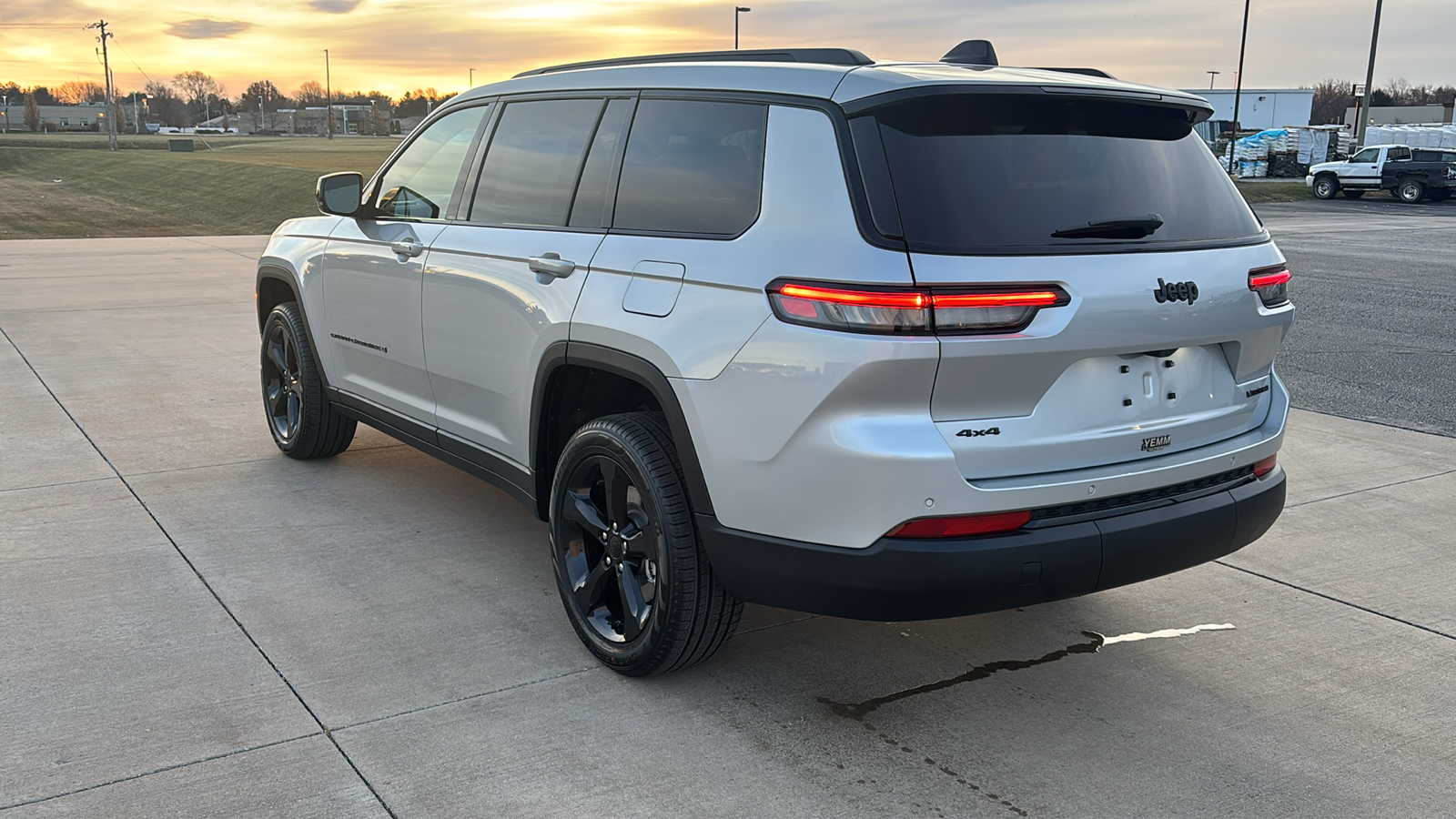 2025 Jeep Grand Cherokee L Limited 6